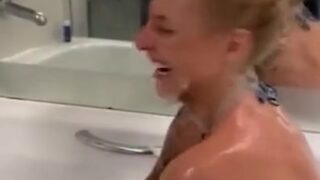 Ebanie Bridges Leaked Onlyfans – Show Body In Bathtub