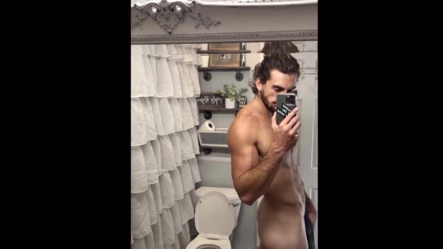 Tooturnttony onlyfans leak – camshow big cock in bathroom