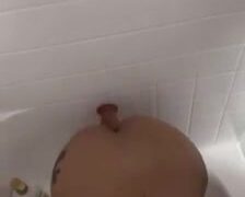 Fwtina dildo fuck in bathtub