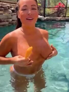 Jenni Neidhart In Pool topless tease boobs