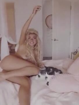 Shanin Blake Sensualsunshine Onlyfans LiveStream Nude On Bed
